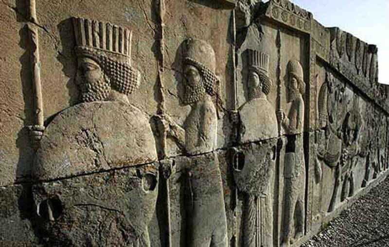 تمیزکاری آثار باستانی